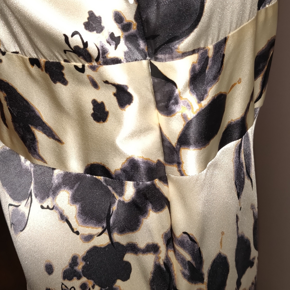 Sweet Silk Spring Dress - Picture 3 of 3
